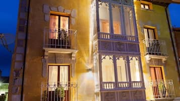 Façade de lâhĂ©bergement - soirĂ©e/nuit
