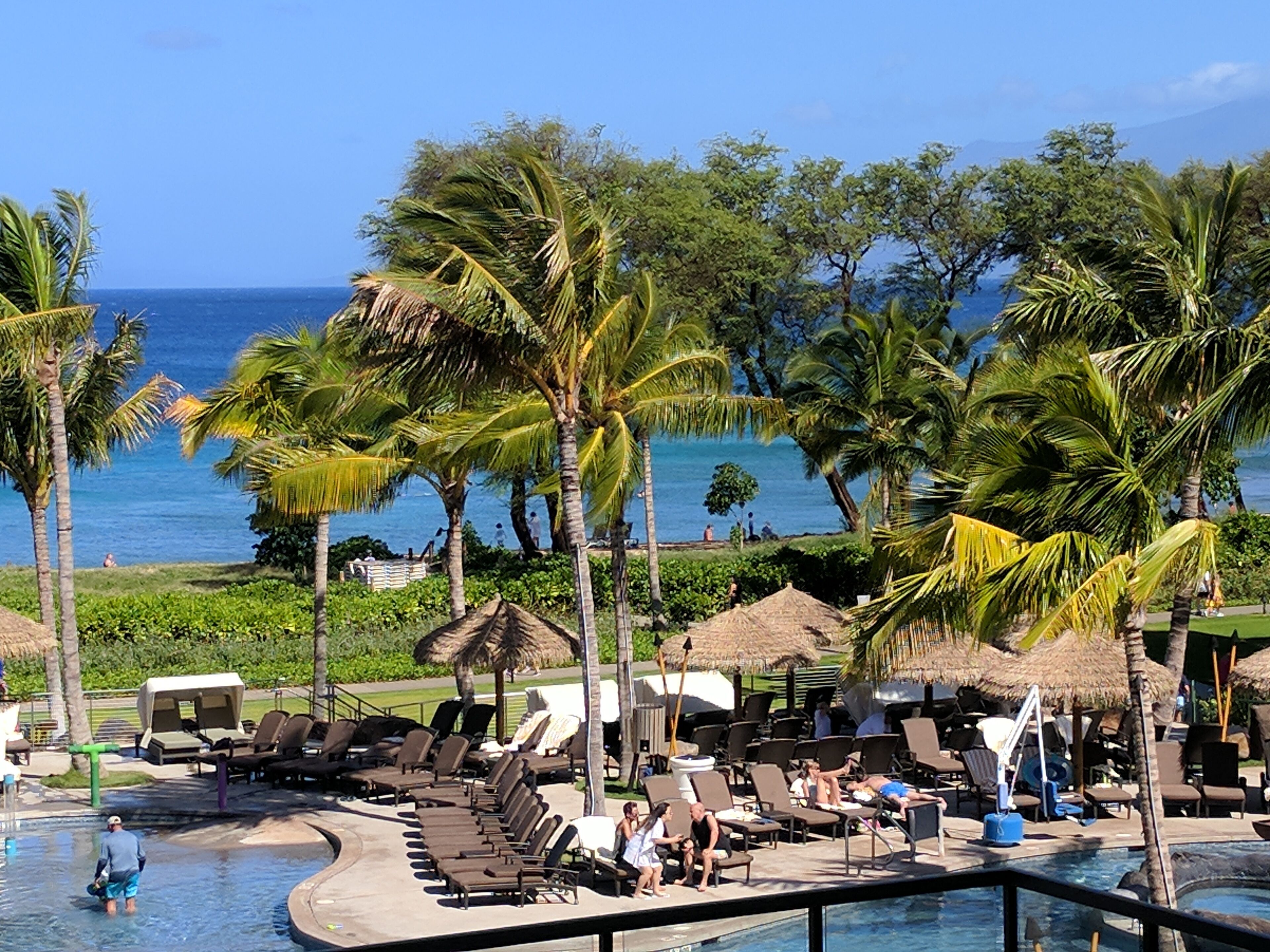 Relax, Unwind, Play Luxuriously - Photo 5