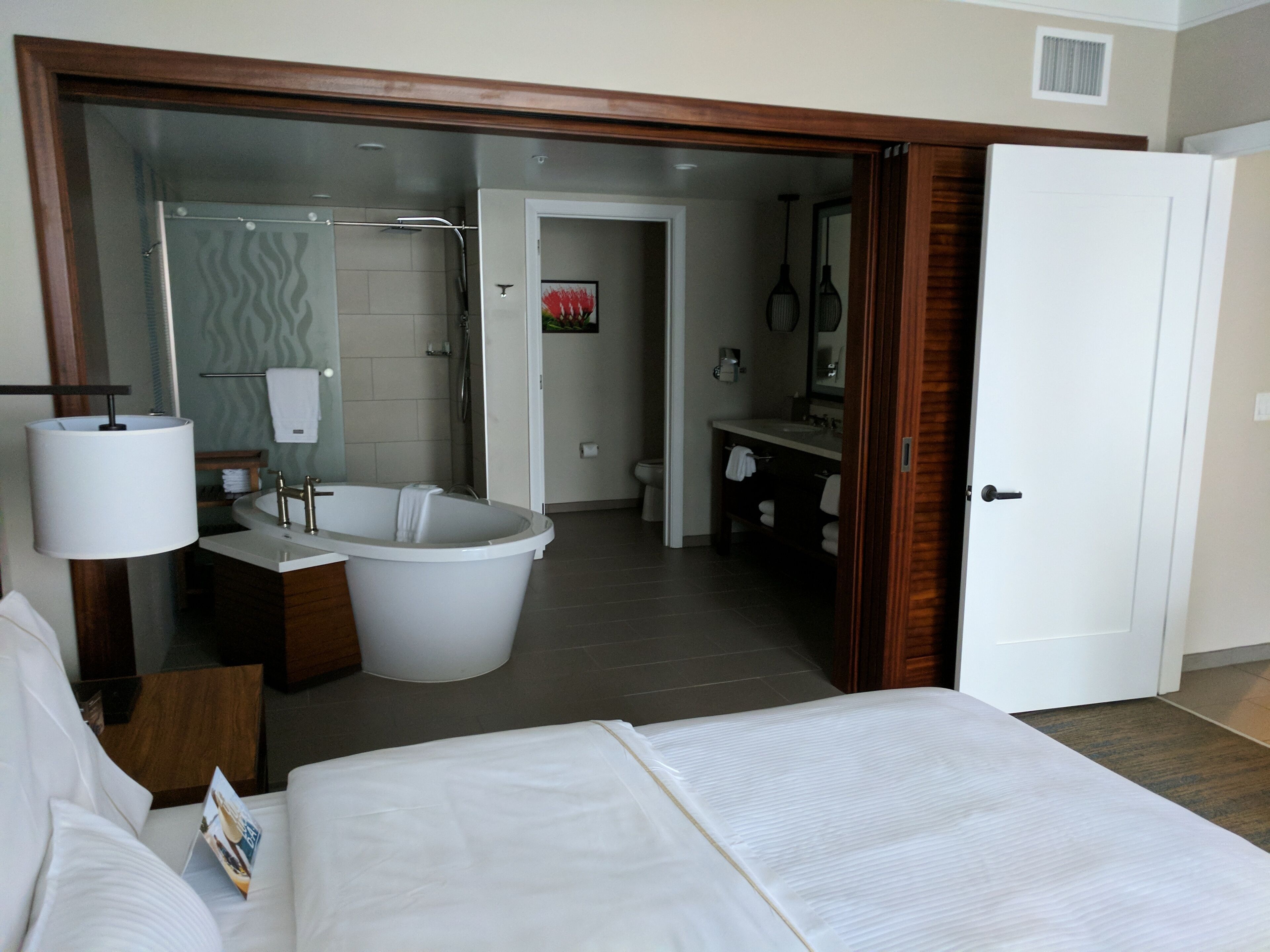 Relax, Unwind, Play Luxuriously - Photo 4