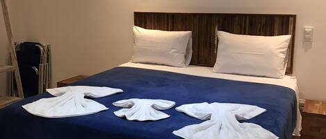 Free WiFi, bed sheets