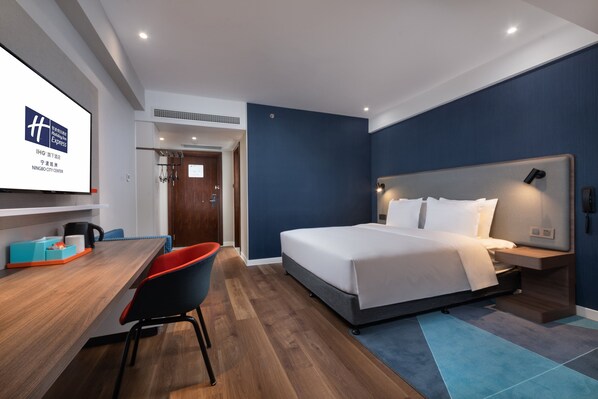 Daunenbettdecken, Zimmersafe, Schreibtisch, schallisolierte Zimmer