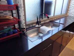 Suite, 4 Bedrooms | Private kitchen | Electric kettle - Sea Love Homestay Pulau Ketam (Pulau Ketam)