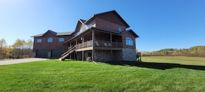 Exterior - Serenity Lodge, large luxury true log estate up north on 75 acres (Hillman)
