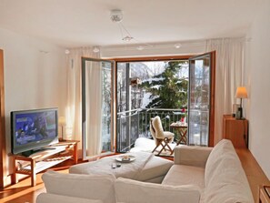 TV, DVD player