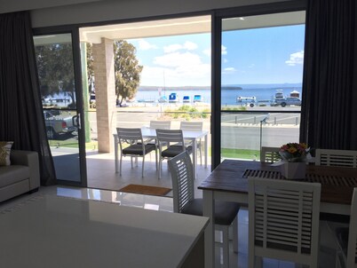 Swansea Lakeside Retreat is a large property on the shores of Lake Macquarie