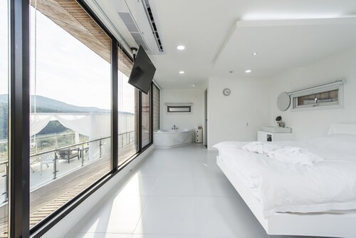 PoolVilla The Secret - Yangpyeong