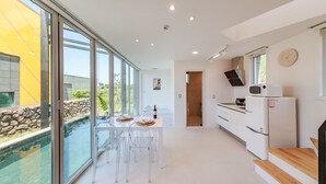 Room (Chaeum) | In-room dining - PoolVilla The Secret - Aewol (Jeju City)