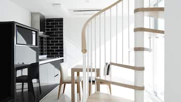 Kamar, kolam renang pribadi (The terrace) | Makan di kamar