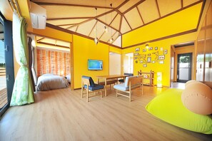 Ross Room | Living area - SUMU Villa (Nago)