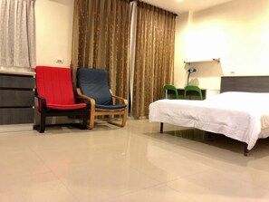 Deluxe-dobbeltværelse - balkon | Individuelt design, arbejdsområde til bærbare computere