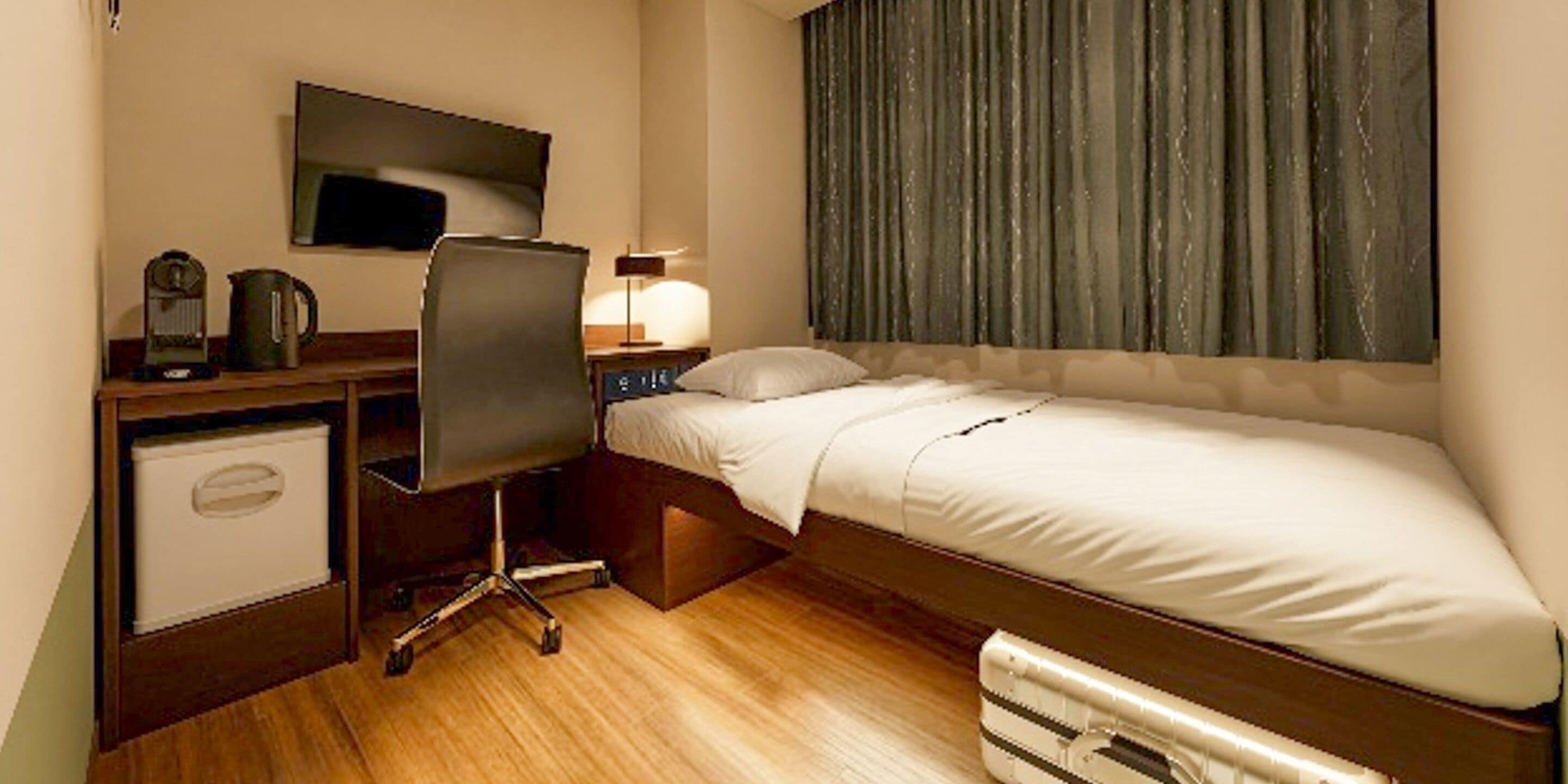 Minibar, in-room safe, blackout drapes, soundproofing