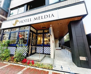 Property entrance - Hotel Meldia Shijo Kawaramachi (Kyoto)