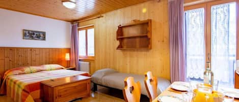 1 bedroom