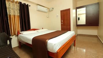 4 bedrooms, WiFi, bed sheets