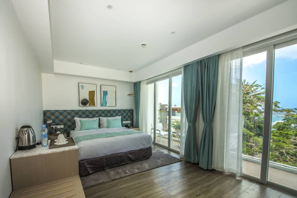 Junior suite | 1 slaapkamer, luxe beddengoed, een minibar, een kluis op de kamer