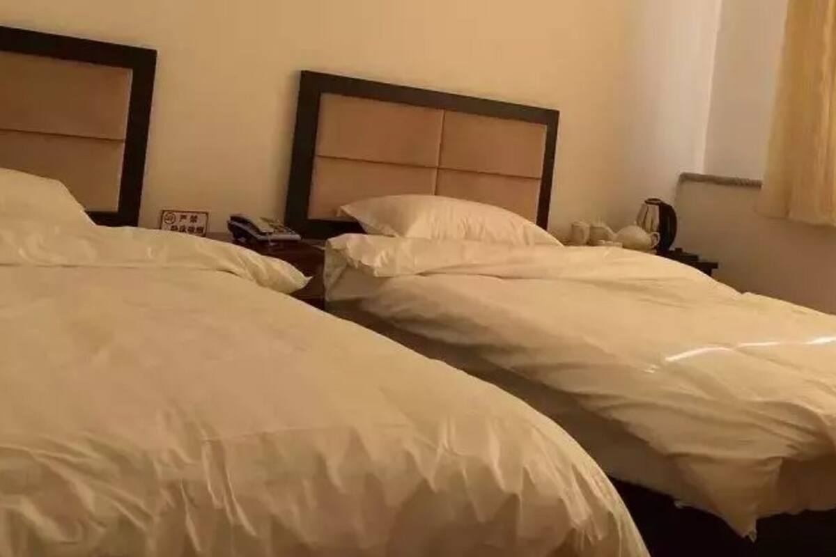 Deluxe Twin Room, Non Smoking | Langsir/tirai gelap terus, Wi-fi percuma 