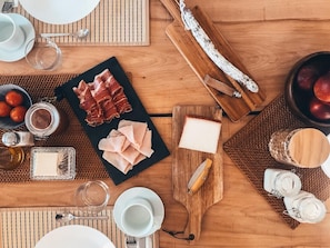 Free daily local cuisine breakfast