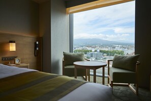 Caja de seguridad en la habitación, wifi gratis y ropa de cama 
