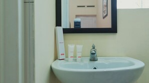Shower, towels