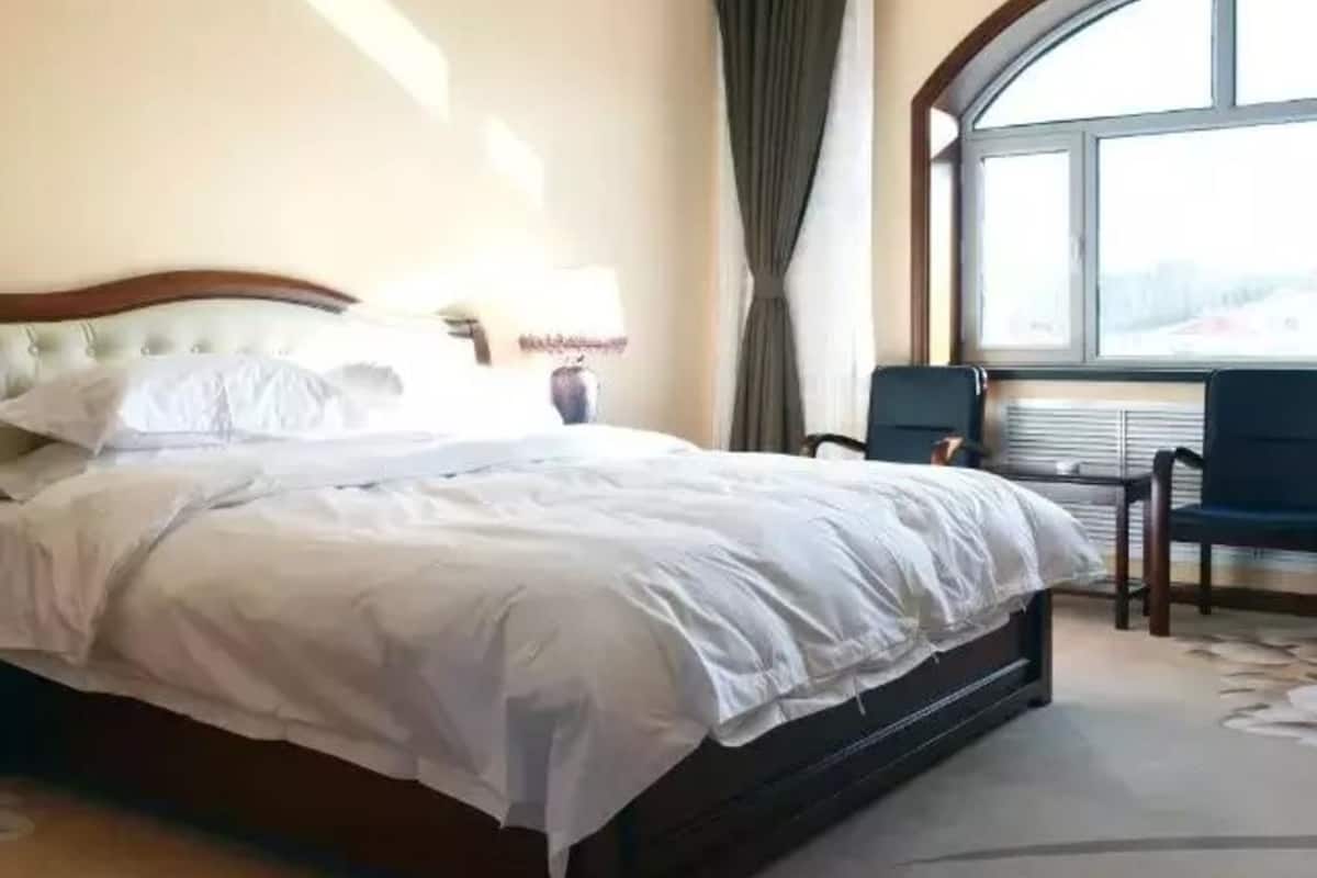 Doppelzimmer, 1 Queen-Bett, Nichtraucher | Verdunkelungsvorhänge, kostenloses WLAN