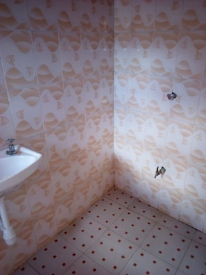 Double Room | Bathroom sink