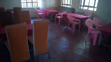 Café da manhã continental grátis todos os dias