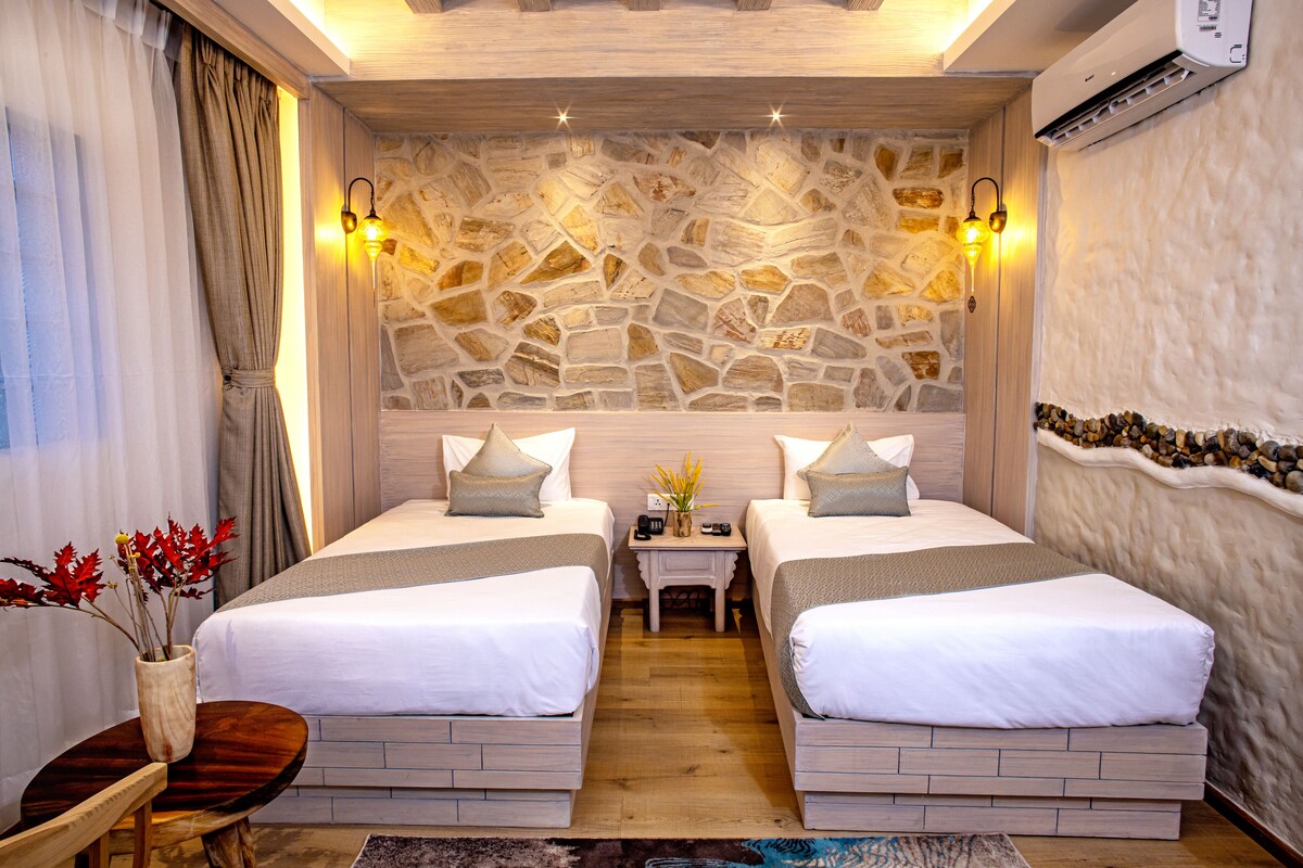 デラックス ルーム | ミニバー、デスク、ノートパソコン用作業スペース、WiFi (無料)