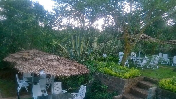 Outdoor dining - Game View Hotels (Nairobi)