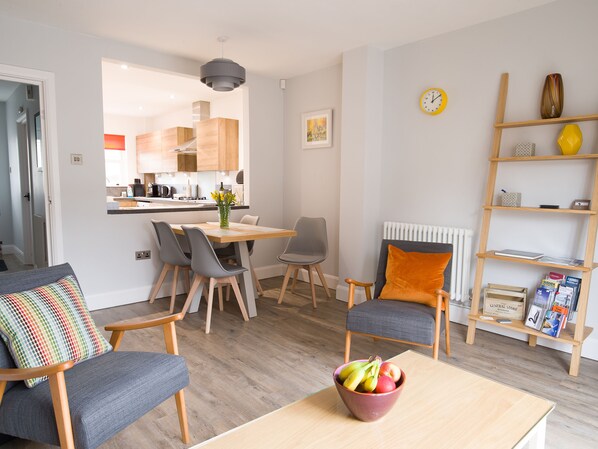 Cottage | Interior