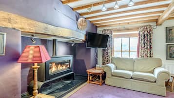 Cottage | Salle de séjour | Télévision