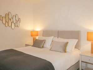 Cottage | 3 bedrooms, individually decorated, individually furnished, free WiFi - Number 11 (Beauly)