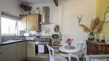 Placa de cocina, utensilios de cocina