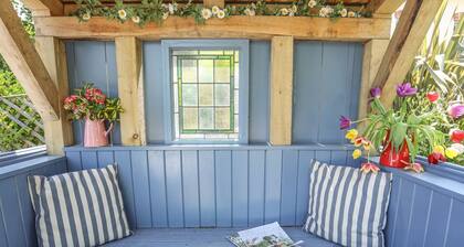 Hen Gilfach Stable