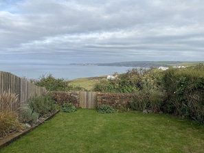 Cottage | Property grounds