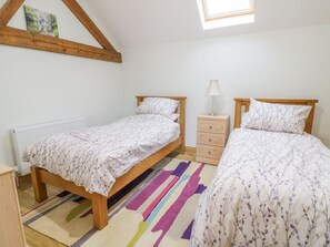 Cottage | 3 bedrooms, individually decorated, individually furnished, free WiFi - 7evern @ Porth Farm (Caersws)