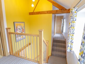 Cottage | Interior - 7evern @ Porth Farm (Caersws)