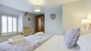 Stuga | 2 sovrum, individuell inredning, unika möbler och gratis wi-fi