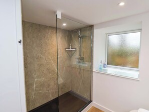 Cottage | Bathroom