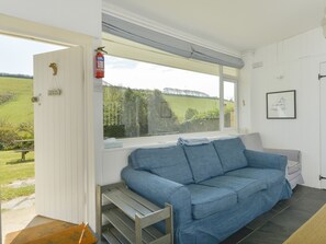 Cottage | Living room