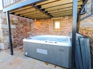 Cottage | Property grounds - Apple Tree Cottage (Appleby-in-Westmorland)