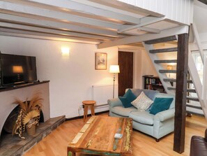 Cottage | Living area