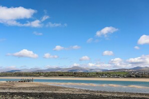 Cottage | Beach - Barras Cottage (Llanfairpwllgwyngyll)