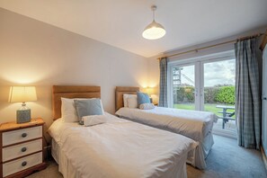 4 bedrooms, individually decorated, individually furnished, free WiFi