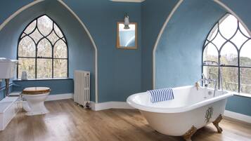Cottage | Bathroom | Shower