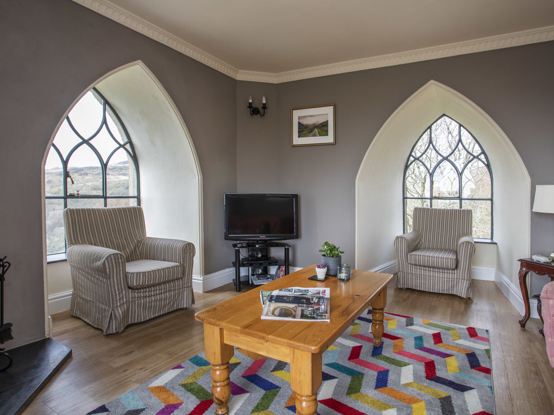 コテージ | リビングルーム | テレビ、DVD プレーヤー