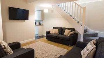 Cottage | Interior