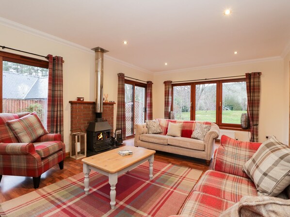 Cottage | Interior - Riverbank House (Roybridge)