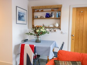 Cottage | Tempat makan