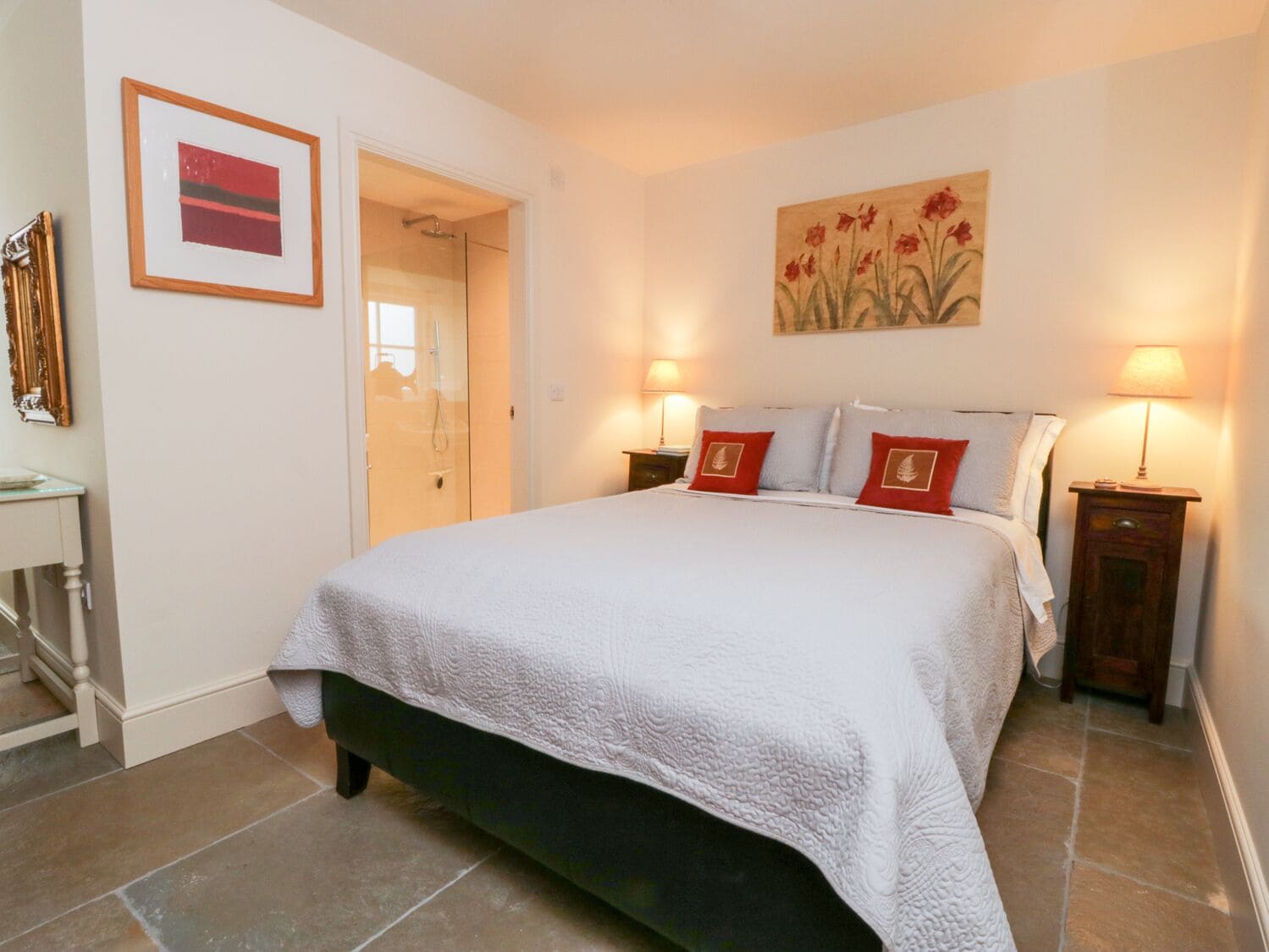 Cottage | 1 bedroom, individually decorated, individually furnished, free WiFi