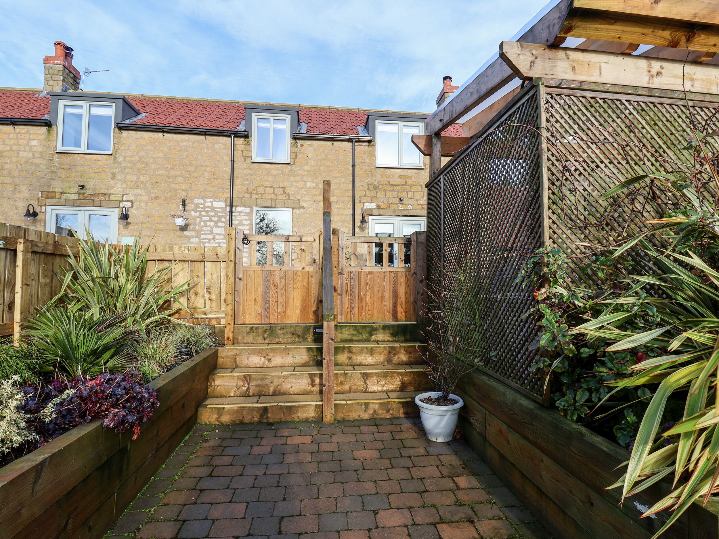 Cottage | Property grounds